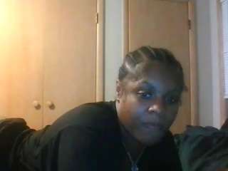 yazzdinero webcam model stream image