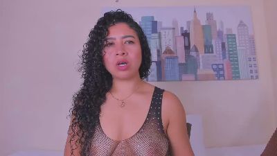 Thara25 webcam model stream image
