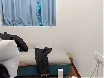 L1kuto webcam model stream image