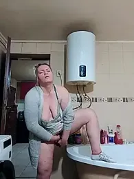 Mommygetnaughty webcam model stream image