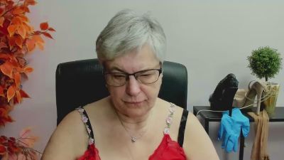 femmeIRIS webcam model stream image