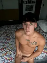 naughtyboy0124 webcam model stream image