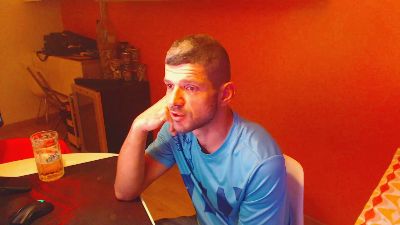 SneakerDirty webcam model stream image