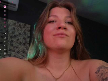 BloomBambi webcam model stream image