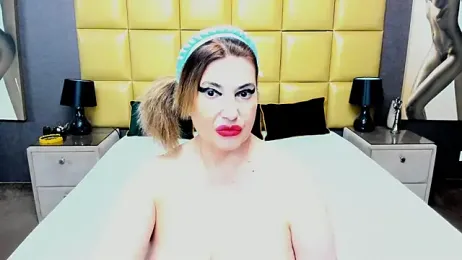 KiraLeila webcam model stream image