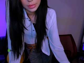 kira-melt webcam model stream image