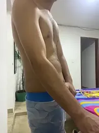 Young_handsome webcam model stream image