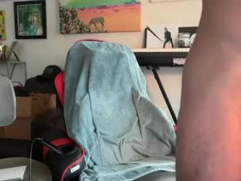 pupscritch webcam model stream image