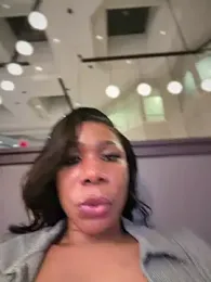 Belle___ webcam stripchat model stream image