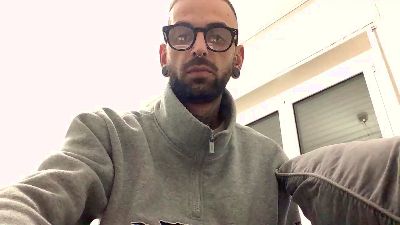 Black__Moth webcam model stream image