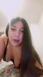 Cami_l0v webcam model stream image