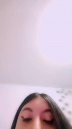 Cami_l0v webcam model stream image