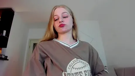 MiaMews webcam stripchat model stream image