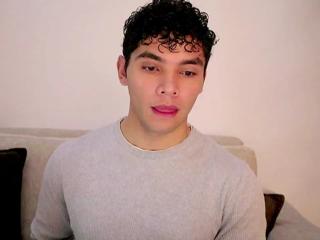 Thiago Leonn webcam model stream image