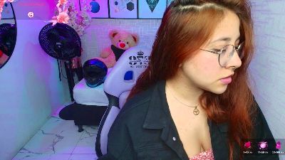 Crystal_rennie webcam model stream image