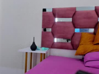 melannycollins__ webcam model stream image