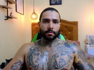 Apolo Rousse webcam model stream image