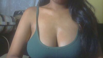 queenihot webcam model stream image