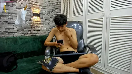 DamiBright webcam model stream image