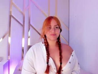 leahbarker webcam chaturbate model stream image