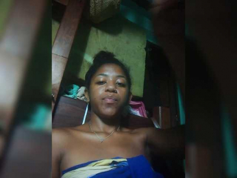 jouliana24 webcam model stream image