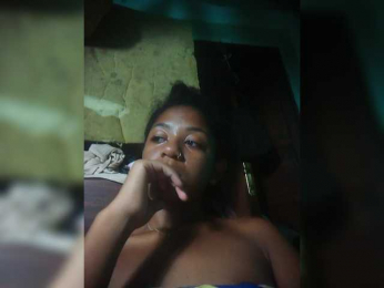 jouliana24 webcam model stream image