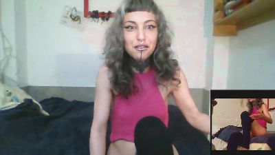 UrValkyrie webcam cam4 model stream image