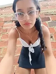 Ary-18 webcam model stream image