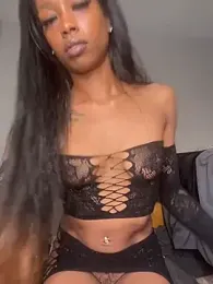 mismialove webcam model stream image