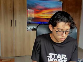 Alan Gonz webcam model stream image