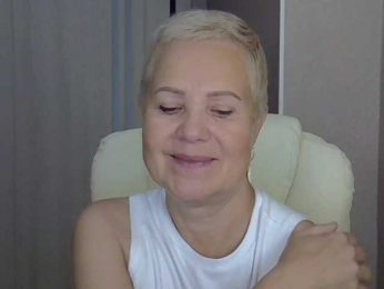 MadamMadam webcam model stream image