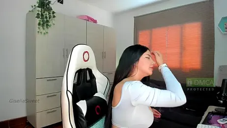 Gisell1501997 webcam stripchat model stream image