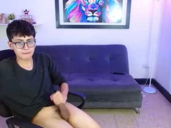 alexcum_18 webcam model stream image