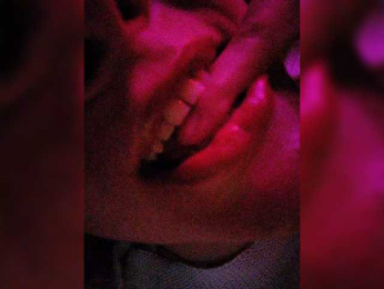 Good-woman webcam model stream image