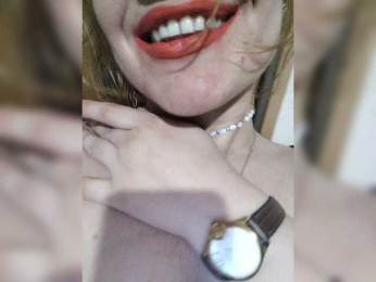 Good-woman webcam model stream image