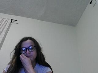 Bambi Bi webcam model stream image