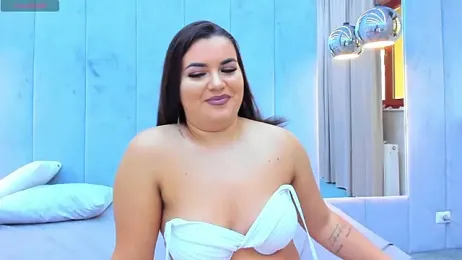 SarahLoreen webcam model stream image