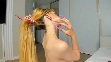 FlowerOfSin2001 webcam model stream image