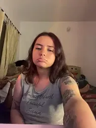 Ema_kraus webcam stripchat model stream image