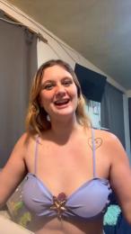 Avery_doll21 webcam model stream image