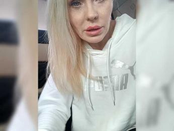 Mazalane webcam model stream image