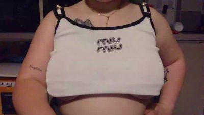 lapetitejeune webcam cam4 model stream image