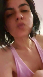cuteandwet webcam model stream image