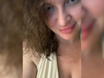 Mollekiss webcam model stream image