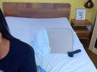 bootyliciousss webcam model stream image