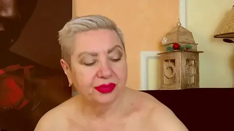 LadyPosh webcam model stream image