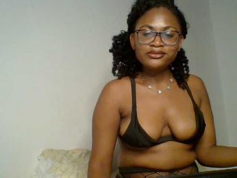 SassyAngels webcam bongacams model stream image