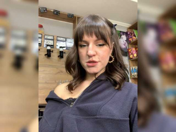 Yummypopka webcam bongacams model stream image