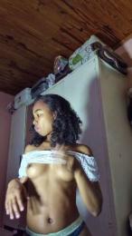 Isah2026 webcam model stream image