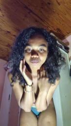Isah2026 webcam model stream image